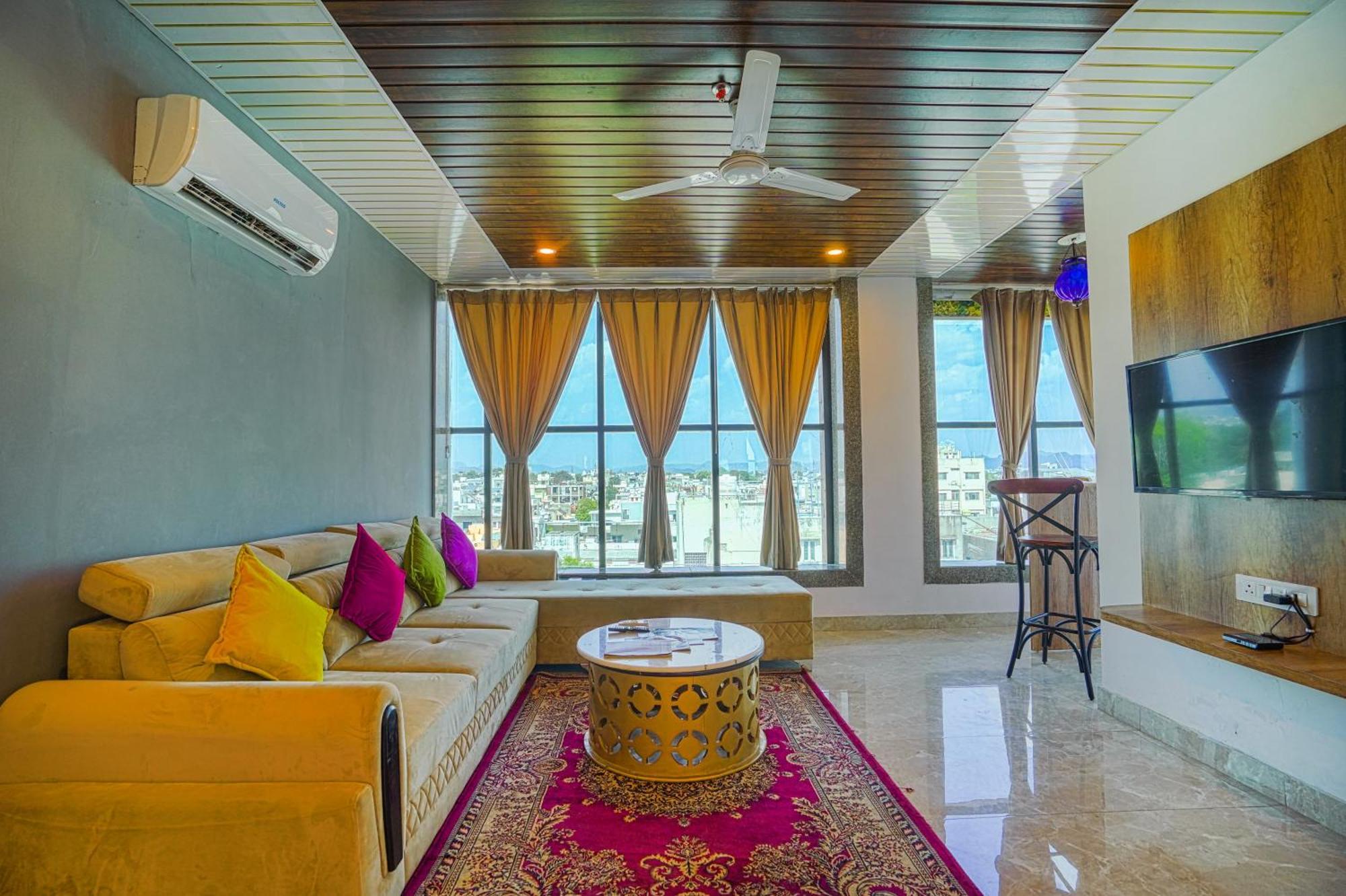 Pax Hotel Grand Blue 3 Min Walk From Udaipur City Railway Station Exterior photo