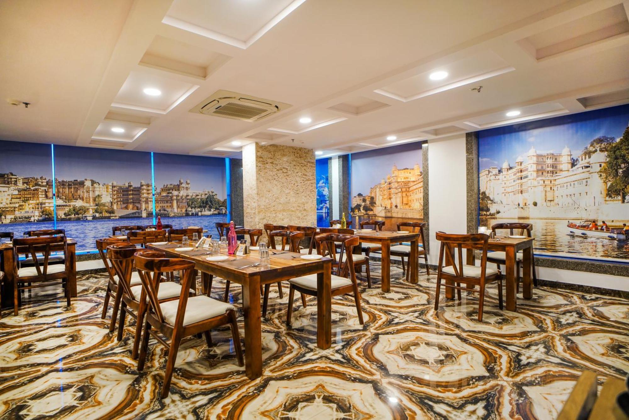 Pax Hotel Grand Blue 3 Min Walk From Udaipur City Railway Station Exterior photo