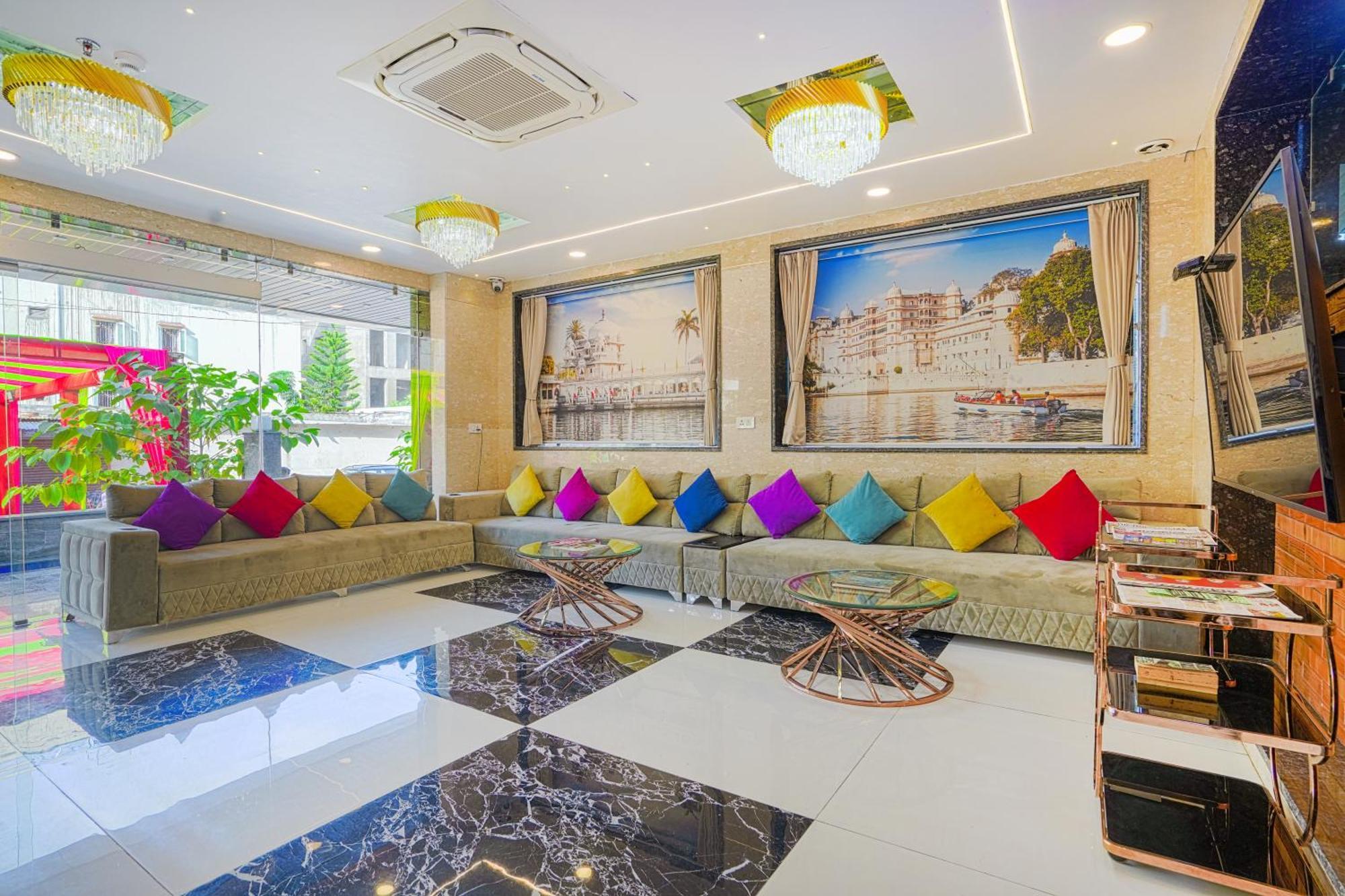 Pax Hotel Grand Blue 3 Min Walk From Udaipur City Railway Station Exterior photo
